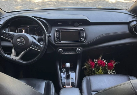 Nissan KICKS 2019 Cinza — foto 1 de 3