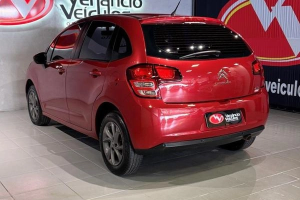 imagem-https://www.socarrao.com.br/sc-vehicle-images-prod/20147/1784990661008-7370975_6_B_2035ac45d4.jpeg