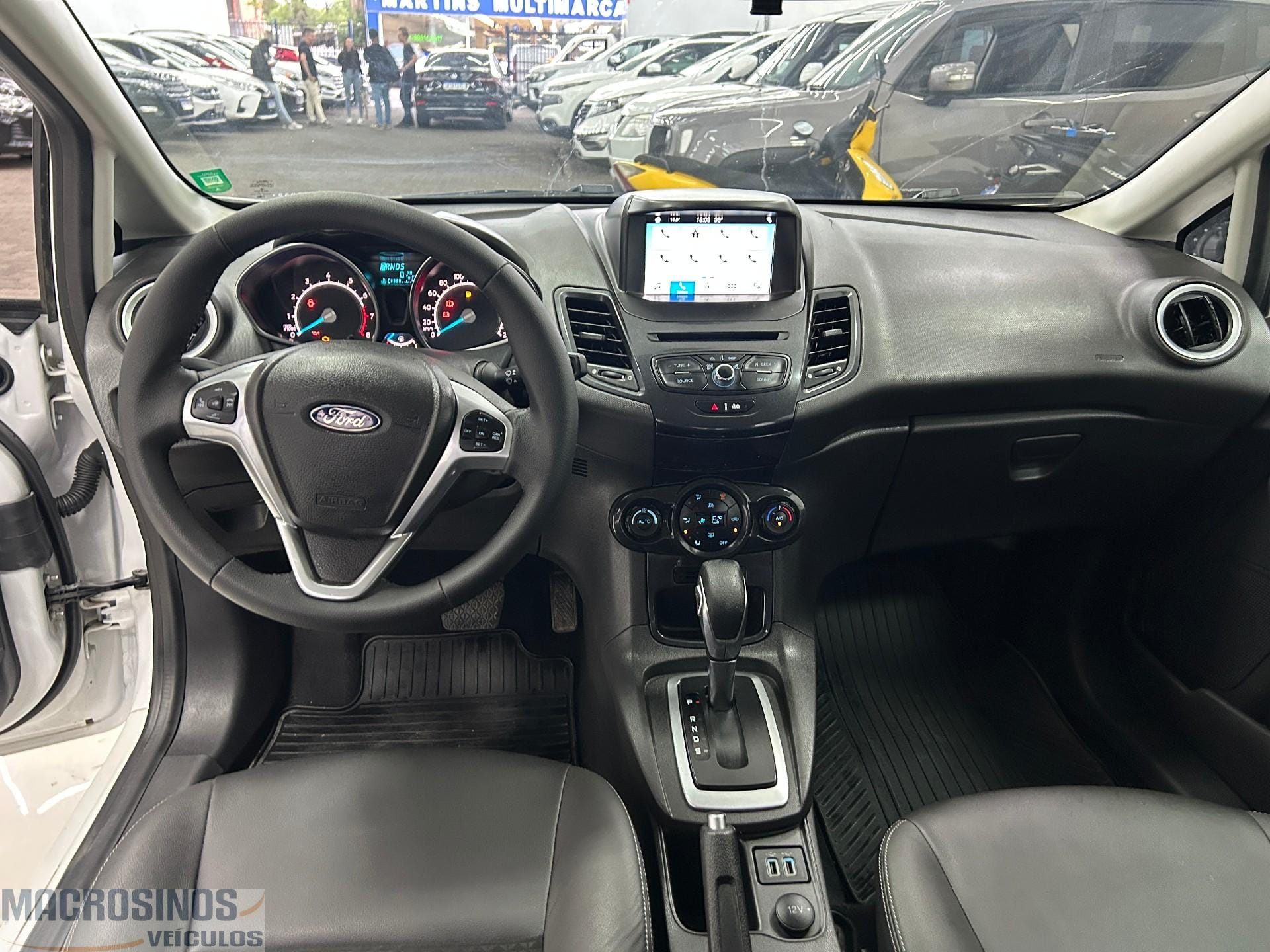 imagem-https://www.socarrao.com.br/sc-vehicle-images-prod/20155/1769988099198-7145695OR_1765375046_23_190.jpg