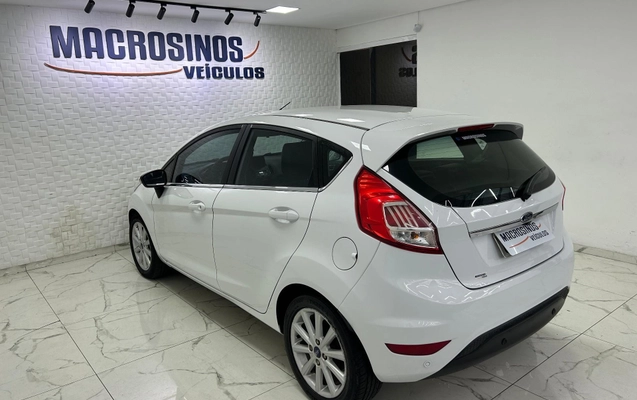imagem-https://www.socarrao.com.br/sc-vehicle-images-prod/20155/1769988099198-7145695OR_1765375046_99_400.jpg