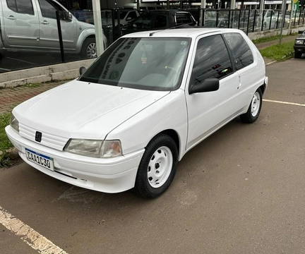Peugeot 106 XN 3p e 5p 1995 Branco — foto 1 de 3