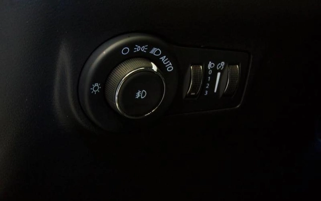 imagem-https://www.socarrao.com.br/sc-vehicle-images-prod/2024356/1789073389805-8167743_7_B_a7b1e79513.jpeg