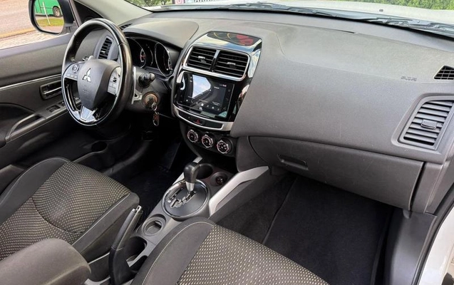 imagem-https://www.socarrao.com.br/sc-vehicle-images-prod/2024657/1786221506871-8132638_4_B_854b5cb554.jpeg
