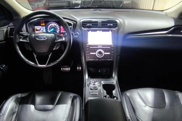 imagem-https://www.socarrao.com.br/sc-vehicle-images-prod/2025017/1788355648174-8166778_8_B_80e3e39833.jpeg