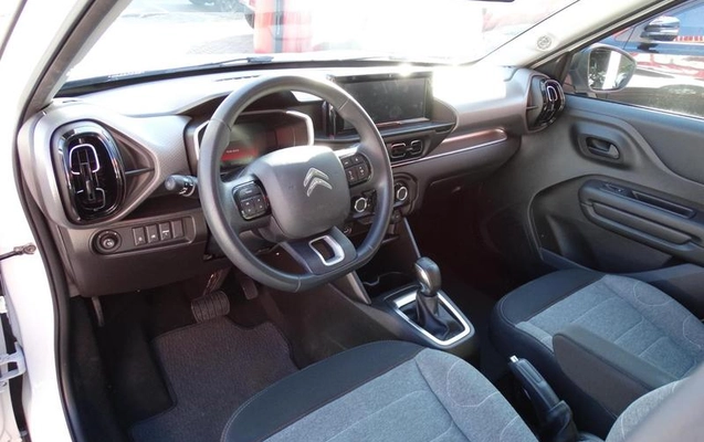 imagem-https://www.socarrao.com.br/sc-vehicle-images-prod/2025166/1791026443516-8152993_9_B_31fd15a9a3.jpeg