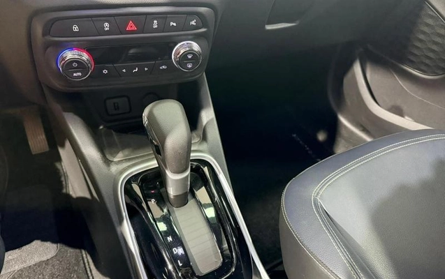 imagem-https://www.socarrao.com.br/sc-vehicle-images-prod/2025870/1788634145103-8168093_0_B_f7c77a93f4.jpeg
