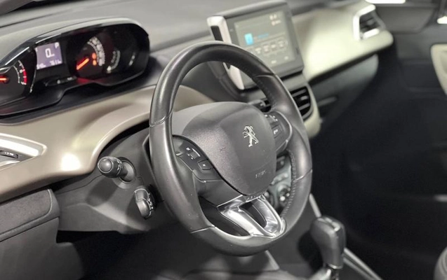 imagem-https://www.socarrao.com.br/sc-vehicle-images-prod/2025872/1786988126610-8150136_8_B_d5ec09ea29.jpeg