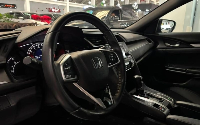 imagem-https://www.socarrao.com.br/sc-vehicle-images-prod/2025996/1789065702782-8162961_7_B_d9f9afe757.jpeg