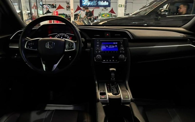 imagem-https://www.socarrao.com.br/sc-vehicle-images-prod/2025996/1789065702786-8162961_1_B_1065e44a68.jpeg