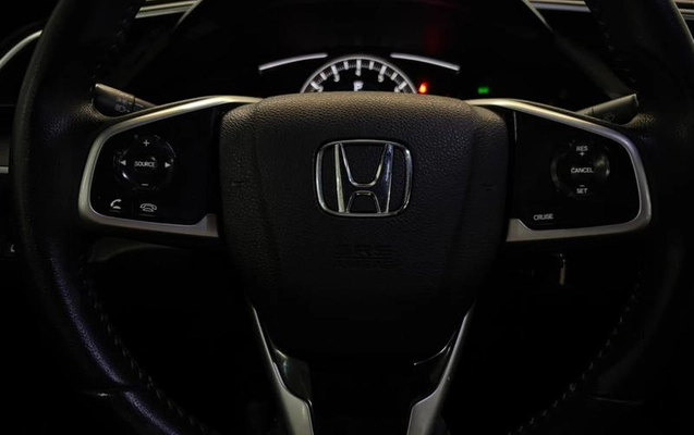 imagem-https://www.socarrao.com.br/sc-vehicle-images-prod/2025996/1789065702787-8162961_7_B_c6df59ec4e.jpeg