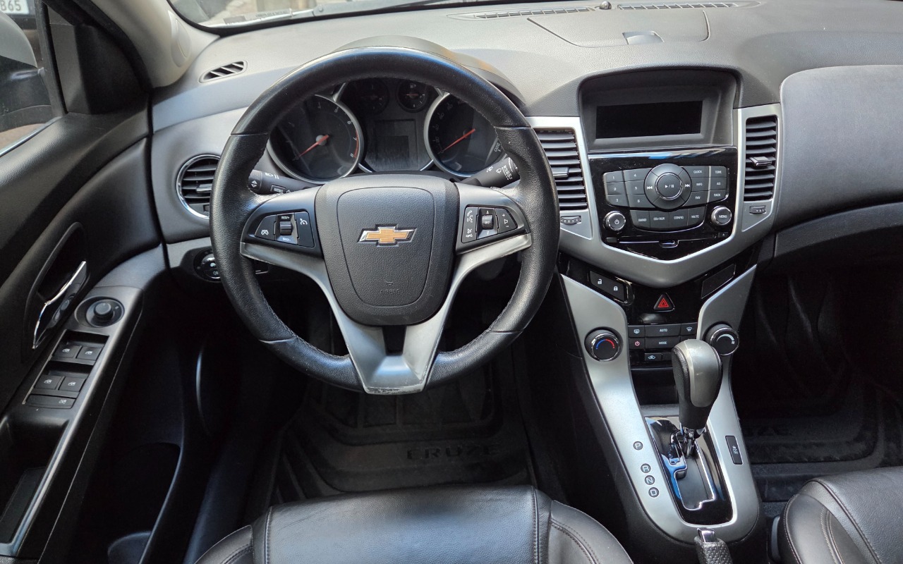imagem-https://www.socarrao.com.br/sc-vehicle-images-prod/2026063/1781010007582-MTAwMDI4ODQwMS5qcGc.jpg