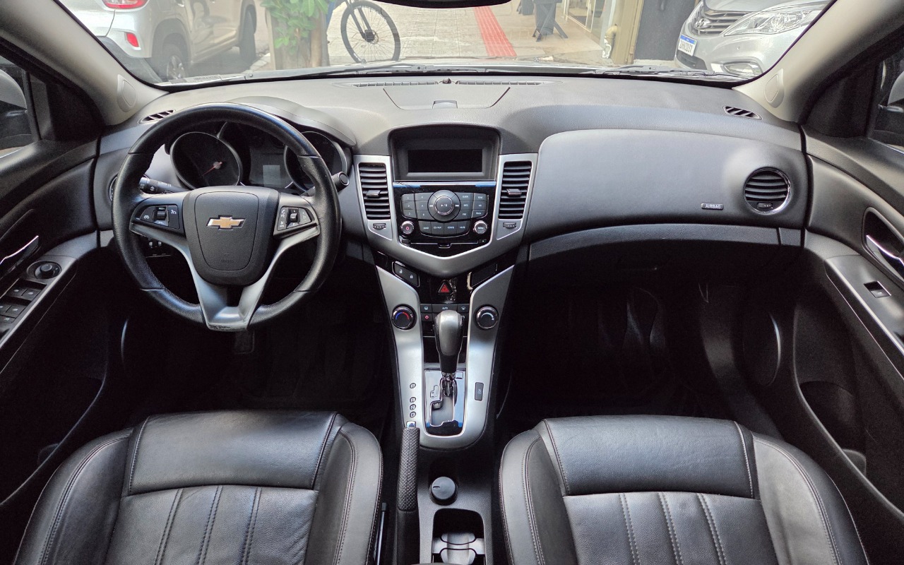 imagem-https://www.socarrao.com.br/sc-vehicle-images-prod/2026063/1781010007850-MTAwMDI4ODQwMC5qcGc.jpg