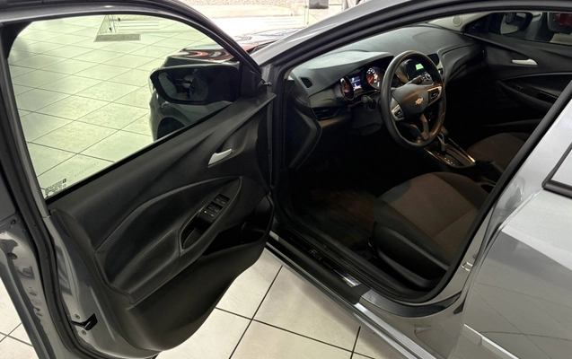 imagem-https://www.socarrao.com.br/sc-vehicle-images-prod/2026136/1785767587146-SNRO5CSSfYYEA5ckq7h6RscPZoUfFeUl.jpg