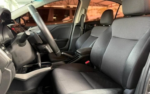 imagem-https://www.socarrao.com.br/sc-vehicle-images-prod/2026474/1781011960428-7fdc42b7-50da-42cd-aec2-5d9bde3107b0.jpg