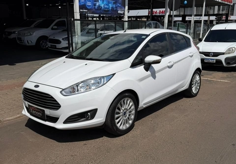 Ford Fiesta 2016 Branco — foto 1 de 3