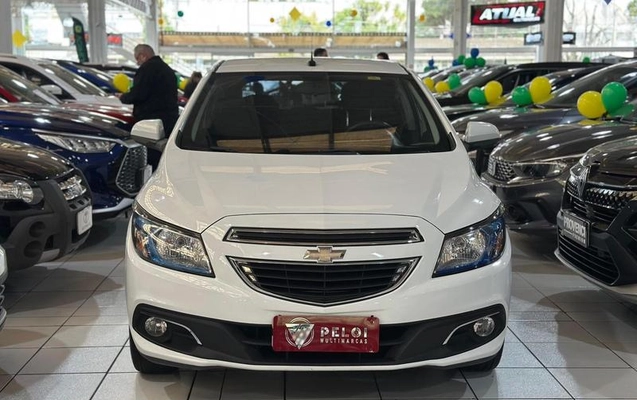 imagem-https://www.socarrao.com.br/sc-vehicle-images-prod/2026859/1787086675976-8164923_12_B_b078e4362b.jpeg