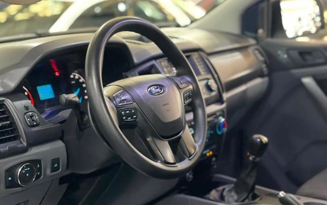 imagem-https://www.socarrao.com.br/sc-vehicle-images-prod/2027003/1788621420425-8164959_7_B_f1cc8bec82.jpeg