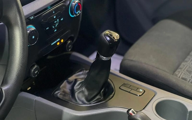 imagem-https://www.socarrao.com.br/sc-vehicle-images-prod/2027003/1788621420544-8164959_9_B_f5f5c70057.jpeg