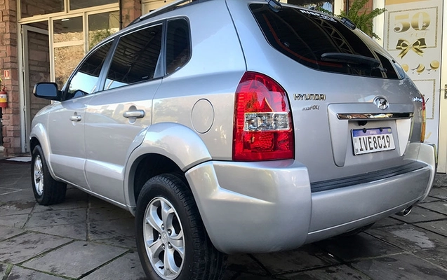 imagem-https://www.socarrao.com.br/sc-vehicle-images-prod/2027010/1784231981312-b86IEpcIvaPjG5P8kxpEQfYe3lu5LrFt.jpg
