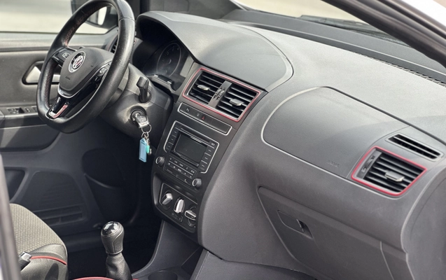 imagem-https://www.socarrao.com.br/sc-vehicle-images-prod/2027396/1783967707570-003_c8467a671aa1092c0d40e8febf5ea714.jpeg