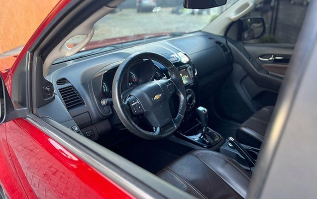 imagem-https://www.socarrao.com.br/sc-vehicle-images-prod/2028131/1785934552169-8165821_4_B_f9e04dfdb2.jpeg