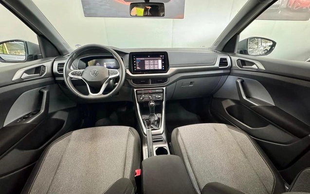 imagem-https://www.socarrao.com.br/sc-vehicle-images-prod/2028752/1782478198576-8157728_11_B_f842b533d4.jpeg