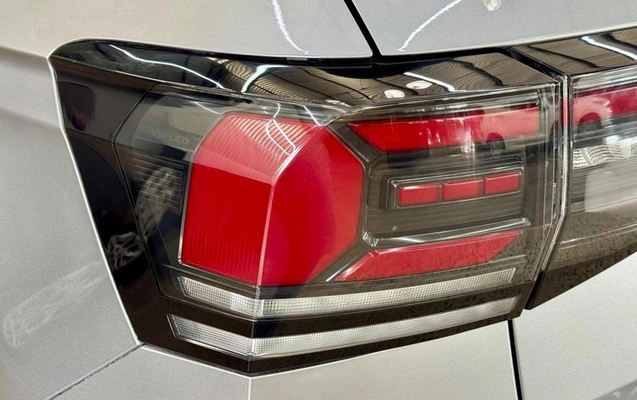 imagem-https://www.socarrao.com.br/sc-vehicle-images-prod/2028752/1782478198576-8157728_4_B_826370887d.jpeg