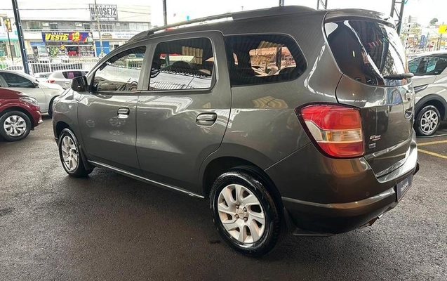 imagem-https://www.socarrao.com.br/sc-vehicle-images-prod/2028833/1787772524196-8169361_9_B_d64ec1bdc8.jpeg