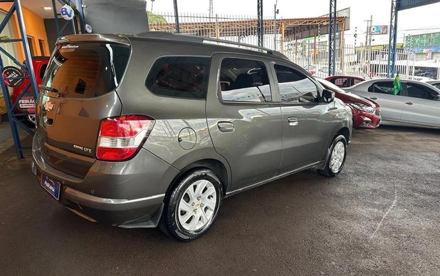 imagem-https://www.socarrao.com.br/sc-vehicle-images-prod/2028833/1787772524199-8169361_8_B_7db5657899.jpeg
