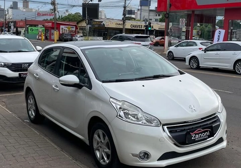 Peugeot 208 2014 Branco — foto 1 de 3