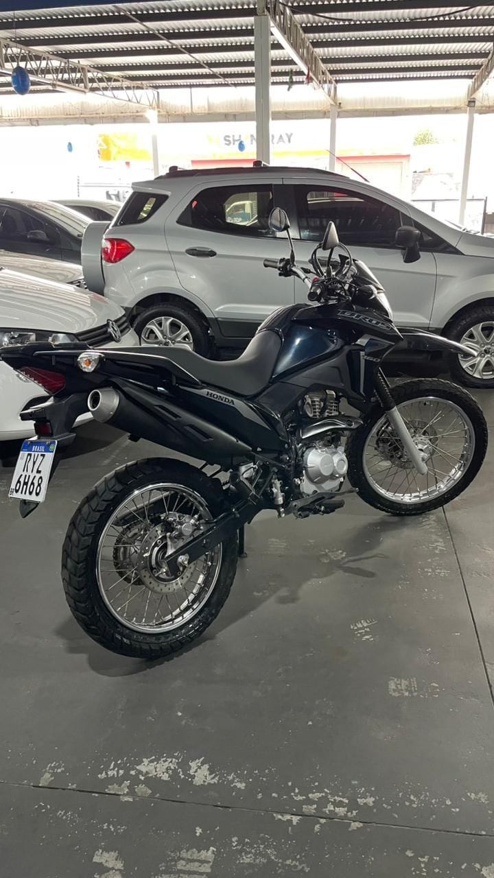 imagem-https://www.socarrao.com.br/sc-vehicle-images-prod/20294/1769988113534-7229578OR_1768574496_0_200.jpg