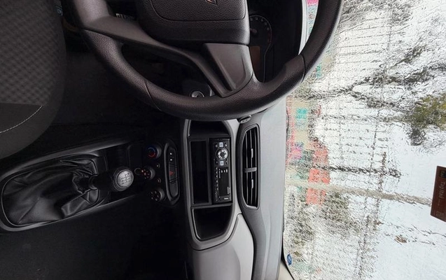 imagem-https://www.socarrao.com.br/sc-vehicle-images-prod/2029936/1786724238197-8169622_6_B_29f5850a71.jpeg