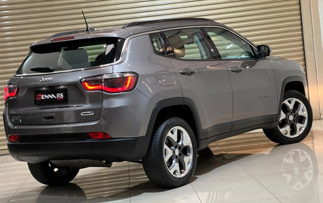 imagem-https://www.socarrao.com.br/sc-vehicle-images-prod/2030285/1781027454990-m8aeowsSZfMoJDpXUxj8HTvtQFqEBnvs.jpg