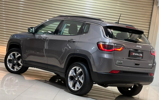 imagem-https://www.socarrao.com.br/sc-vehicle-images-prod/2030285/1781027454992-Vt9ZuMzURqRcl9Eii8JUBv7cUJoB1GRd.jpg