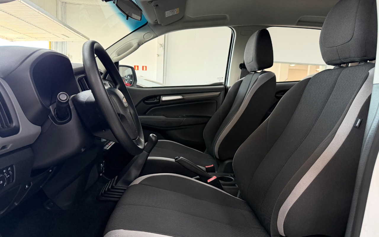 imagem-https://www.socarrao.com.br/sc-vehicle-images-prod/2030609/1781028831370-V2hhdHNBcHAgSW1hZ2UgMjAyNi0wNi0wOSBhdCAxNC40NC40NyAoNikuanBlZw.jpeg