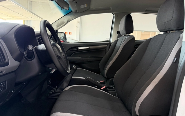 imagem-https://www.socarrao.com.br/sc-vehicle-images-prod/2030609/1781028831370-V2hhdHNBcHAgSW1hZ2UgMjAyNi0wNi0wOSBhdCAxNC40NC40NyAoNikuanBlZw.jpeg