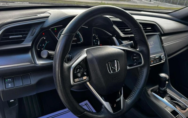 imagem-https://www.socarrao.com.br/sc-vehicle-images-prod/2030972/1789065730008-8170307_14_B_4bfa4bca73.jpeg