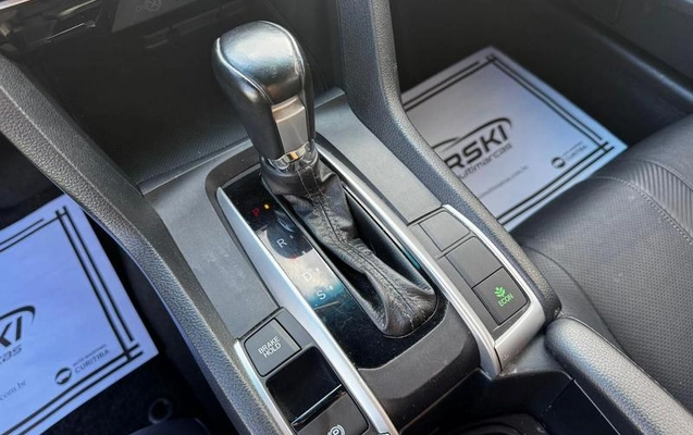 imagem-https://www.socarrao.com.br/sc-vehicle-images-prod/2030972/1789065730023-8170307_8_B_6523fba646.jpeg