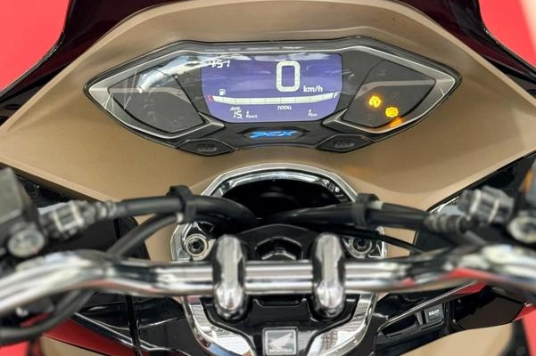 imagem-https://www.socarrao.com.br/sc-vehicle-images-prod/2031296/1782304820116-8170173_7_B_7b6b543133.jpeg