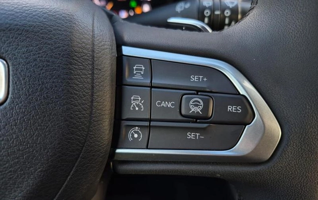imagem-https://www.socarrao.com.br/sc-vehicle-images-prod/2031464/1787325090003-8170522_17_B_e5e47d75d5.jpeg