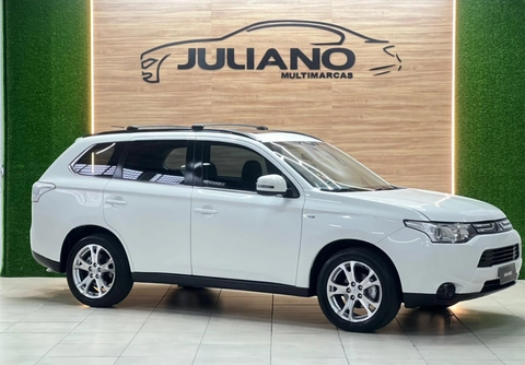 Mitsubishi OUTLANDER 3.0/ GT 3.0 V6 Aut. 2015 Branco — foto 1 de 3