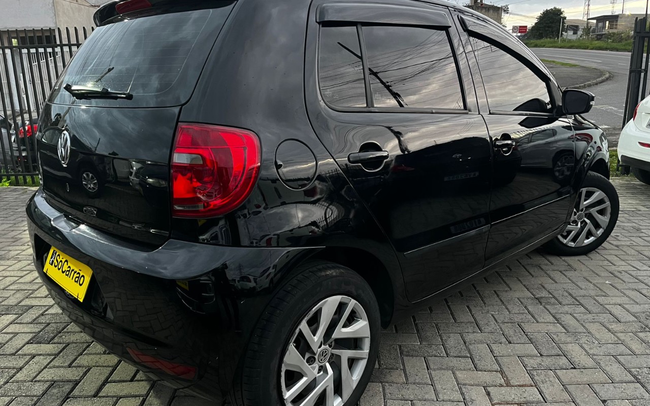 imagem-https://www.socarrao.com.br/sc-vehicle-images-prod/2031708/1781032938898-NjcwMmRlY2QtYWMxMC00ZjliLWE1ODMtMjY3NTVjODc5ZjhkLmpwZWc.jpeg