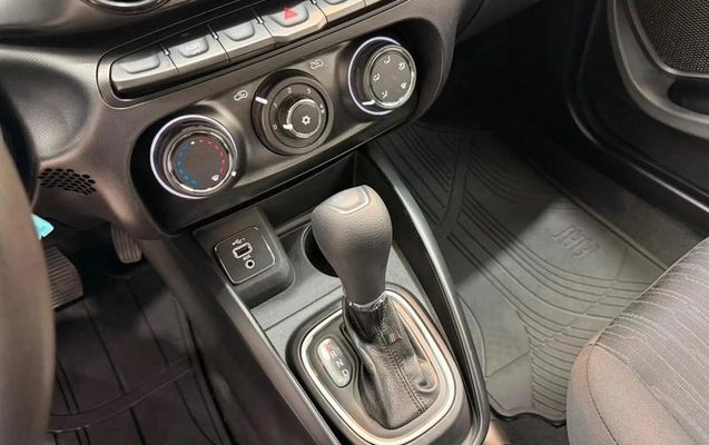 imagem-https://www.socarrao.com.br/sc-vehicle-images-prod/2032036/1785434237553-8170045_8_B_3fe6886662.jpeg