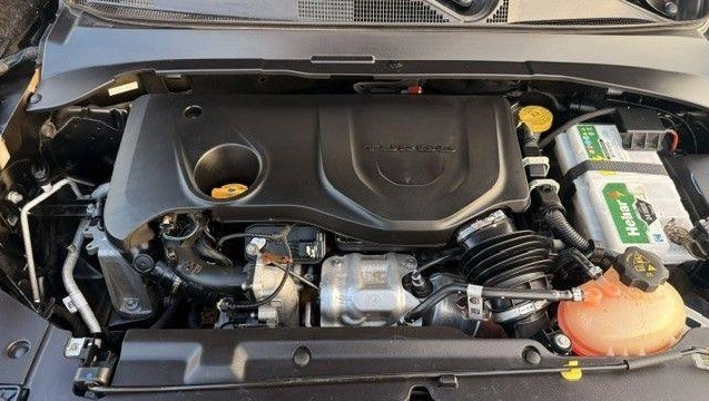 imagem-https://www.socarrao.com.br/sc-vehicle-images-prod/2032279/1786137793586-8171127_8_B_f566feae29.jpeg