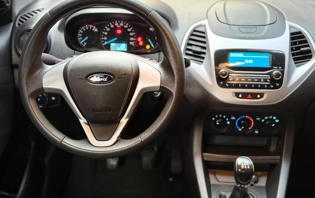 imagem-https://www.socarrao.com.br/sc-vehicle-images-prod/2032283/1782151076430-8022899_12_B_118b9fbadb.jpeg
