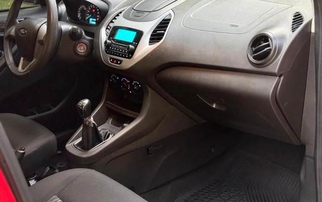 imagem-https://www.socarrao.com.br/sc-vehicle-images-prod/2032283/1782151076431-8022899_14_B_d7faf1dced.jpeg