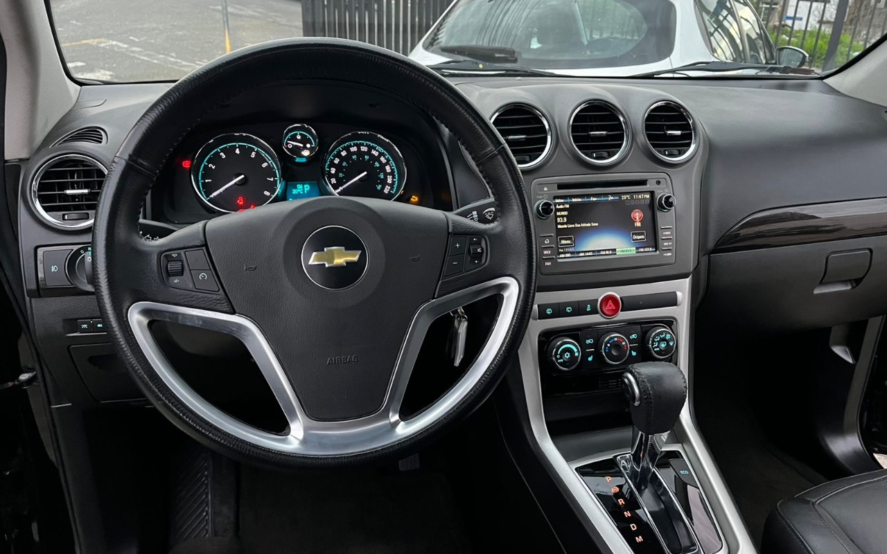 imagem-https://www.socarrao.com.br/sc-vehicle-images-prod/2032508/1781036169210-NWIyOGJiYWEtODJiZi00YzVhLWIwODAtNGZmZGY4NDAwMjg0LmpwZWc.jpeg