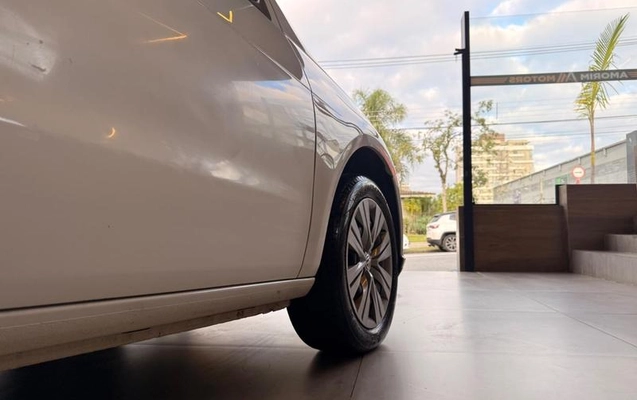 imagem-https://www.socarrao.com.br/sc-vehicle-images-prod/2032738/1787419789759-8081009_8_B_2245de482b.jpeg