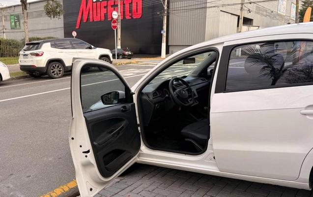imagem-https://www.socarrao.com.br/sc-vehicle-images-prod/2032738/1787419789760-8081009_9_B_fea035b14b.jpeg