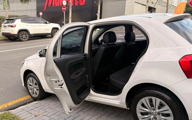 imagem-https://www.socarrao.com.br/sc-vehicle-images-prod/2032738/1787419789774-8081009_17_B_0f0132d945.jpeg